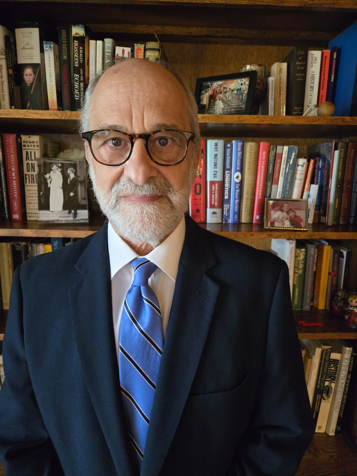 Mr. Charles Kriss